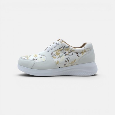 Vira Wide Fit Slip-ons - Kimono White