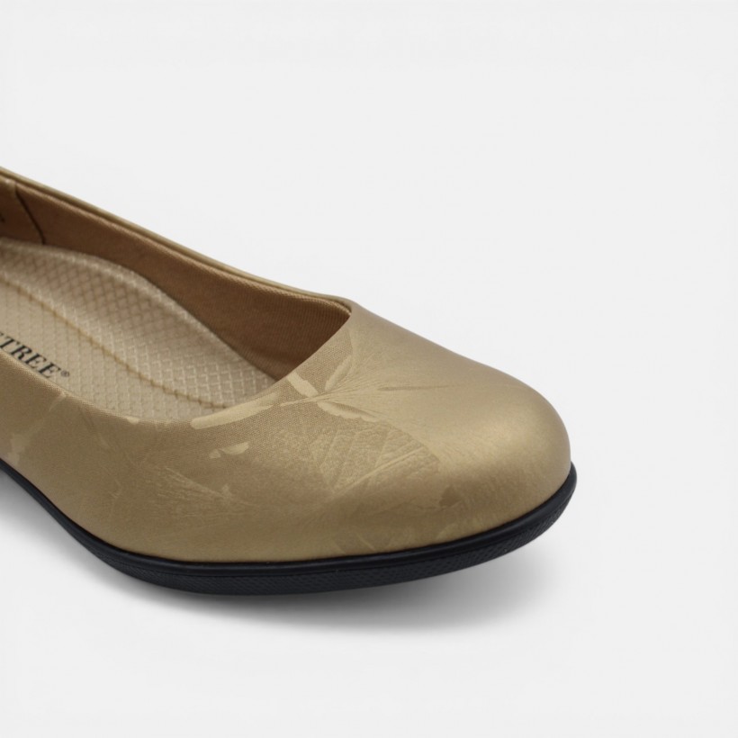 Sylva Low Heel Pumps - Gold Floral