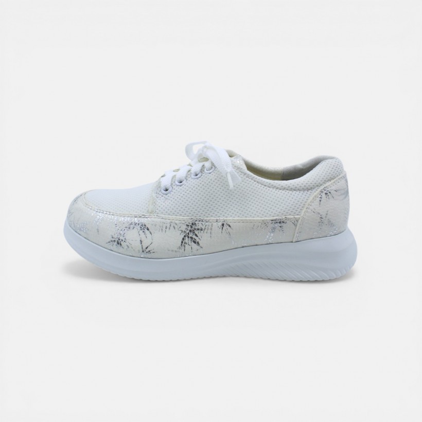 Aren Two Tone Laced Shoes - White