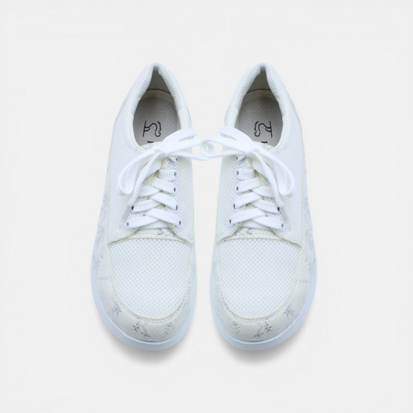 Aren Two Tone Laced Shoes - White