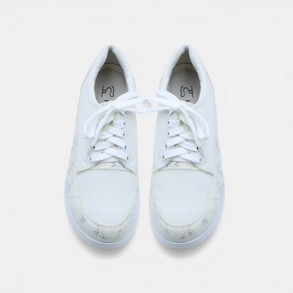Aren Two Tone Laced Shoes - White